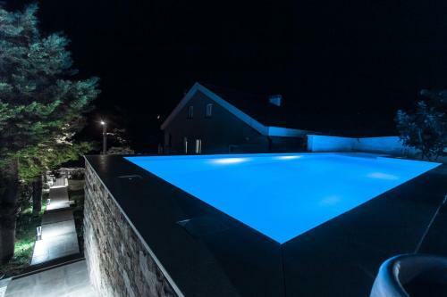 Apartamentos Beautiful House Direct On Beach With Pool