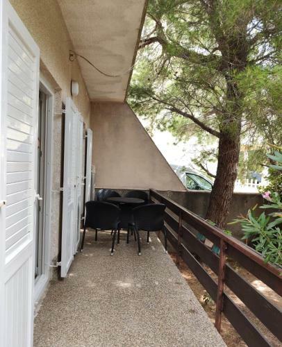 Danica Holiday House