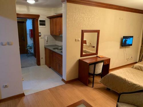 Sunny Hill Apartments & Aqua Park