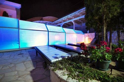 Sunny Hill Apartments & Aqua Park