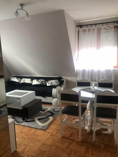 Apartman Kru?ni Tok Vrnja?ka Banja