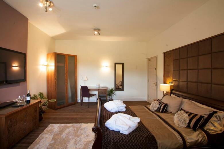 Hotel Cranage Hall