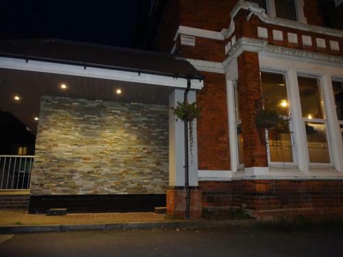 The County Hotel