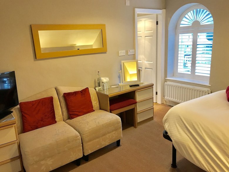 Hostal Holly-wood Guest House