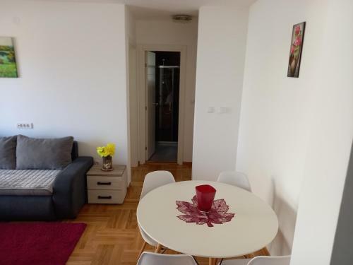 Apartamento Leonora & Free Parking