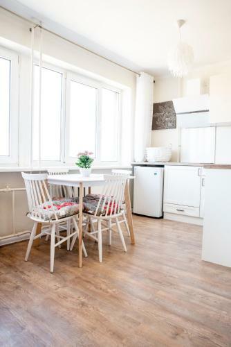 Downtown Apartment
