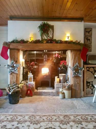 Bed & Breakfast Lacken Millhouse And Gardens