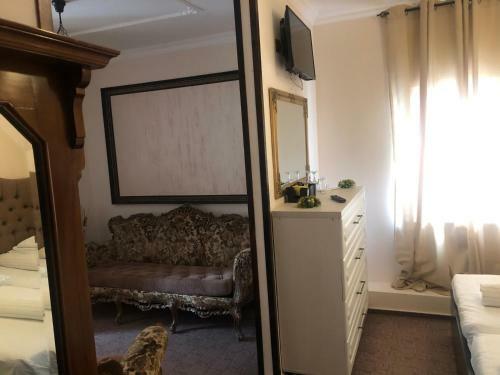 Hostal Sport Residence