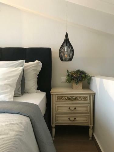 Terra Holiday Homes- Olivia