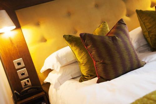 Trout Hotel