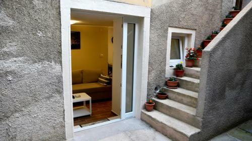 Hostal Modern Studio In Old Town