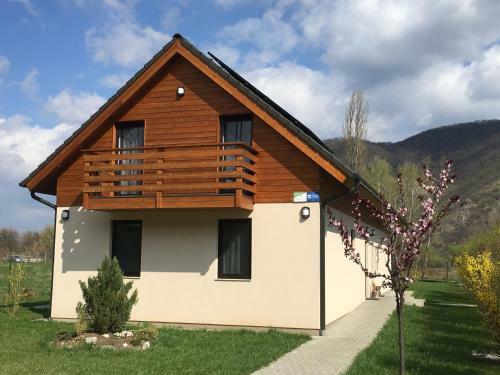 Dunazug Apartmanh�z