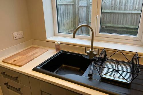 Silver Stag, Welcoming, 3 Double Beds, Off Road Parking, Great Living Space