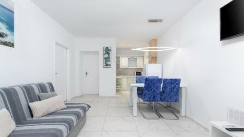 Hostal Apartment Ariana