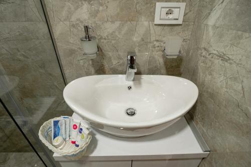 Kristal Apartmani
