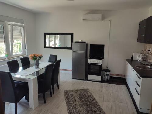Apartman Dora