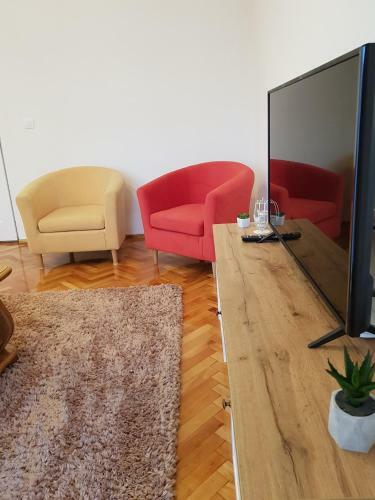 Florilor Apartment