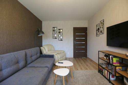 Modern 2 Rooms Apartment