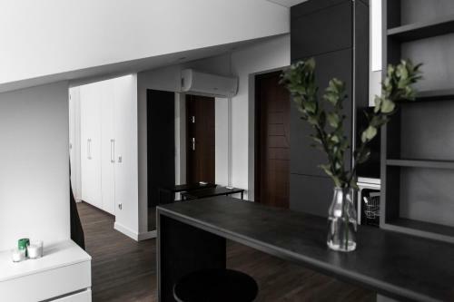 Host Lovers Apartments