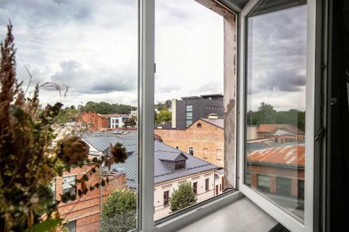 Old-new Apartment In Central Kaunas