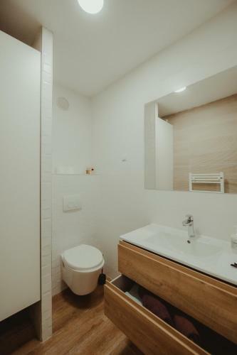 Apartman Lovri? ?akovo