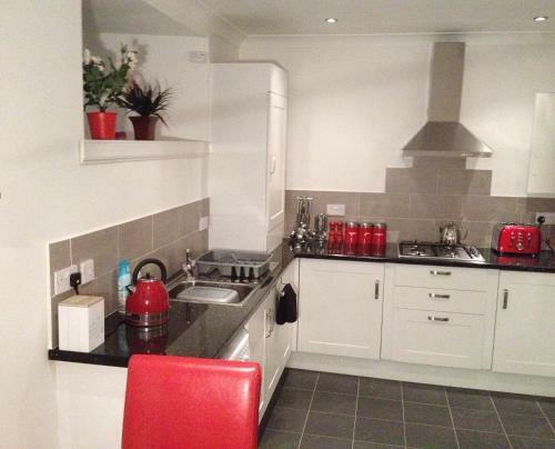 Queen Margaret Apartment