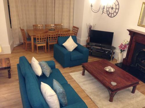 Queen Margaret Apartment