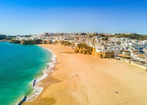 Downtown Albufeira Beach Apartment