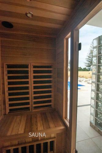 Villa Acqua-jacuzzi-heatable Pool-sauna-gym-snooker