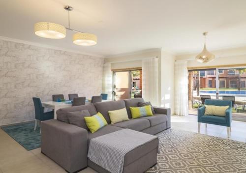 Stylish Brand New Villa