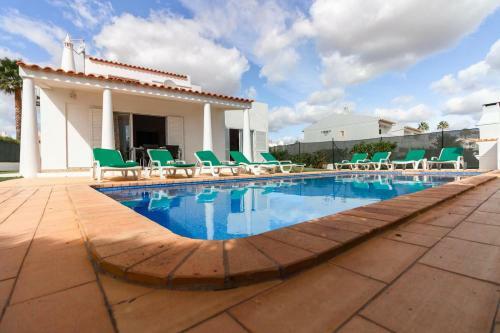 Villa 300m From Beach