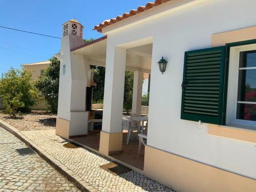 Guest House Alfarrobeiras