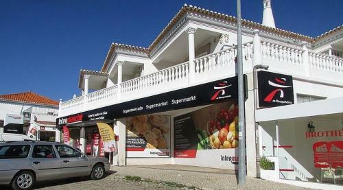 Luxurious T2 Apartment, Olhos Dagua