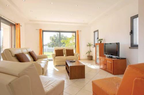Beach Holidays - Villa Ruana - Lux