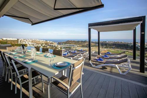 Luxury Villa - �guia Mar