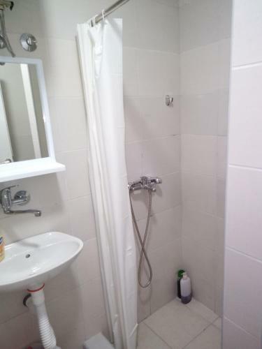 Hostal Apartman Lek