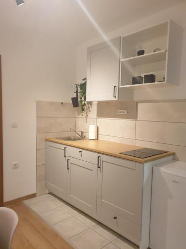 Apartment 12-09
