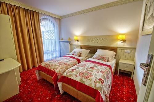 Hotel Topor�w