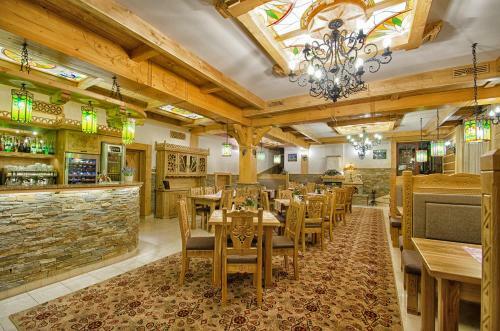 Hotel Topor�w