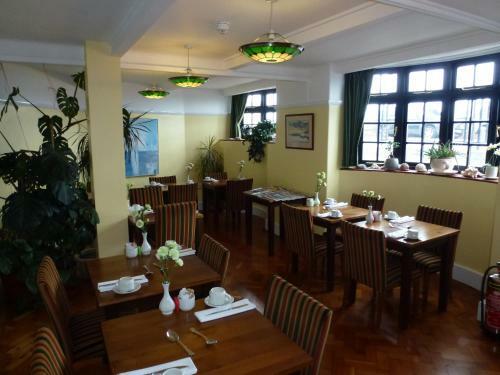 Hostal Royal Hotel
