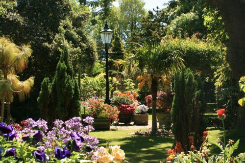 Bed & Breakfast Ocklynge Manor