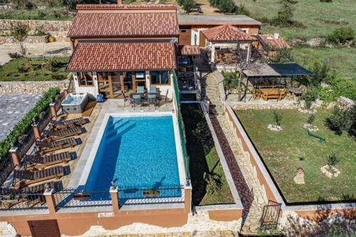 Villa With Pool,sauna, Jacuzzi Near Split,trogir