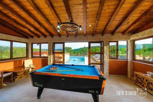Villa With Pool,sauna, Jacuzzi Near Split,trogir