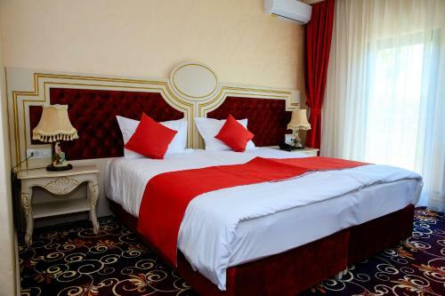 Hotel La Casa Cu Stuf