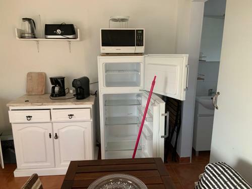 Casinha Em Frente � Lagoa