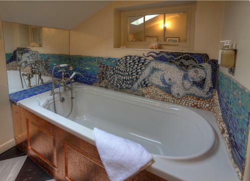 Strattons Hotel