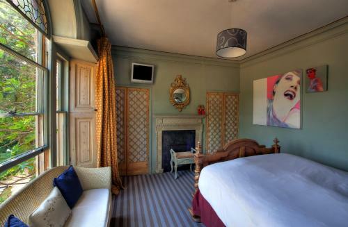 Strattons Hotel