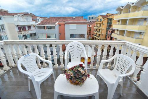 Casa Apartments, Two-bedroom Apartment