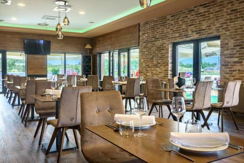 Hotel Holiday Park Zagyland