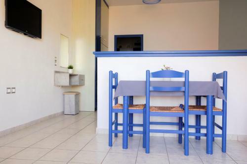 Myrto Apartments